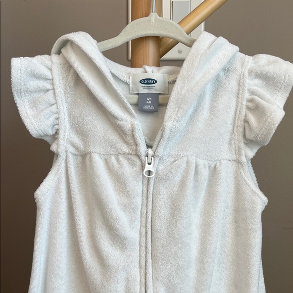 ⭐️⭐️ PICK 5 / $20 Old Navy Toddler Girl White Hooded Zip-Up Coverup 4T - Picture 2 of 5